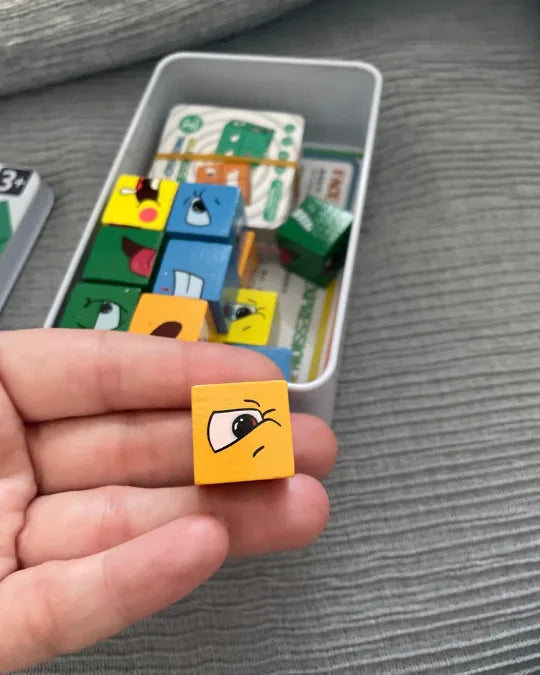 Cubo de Emociones Criativae - Juego de Madera para Nombrar lo que Siente