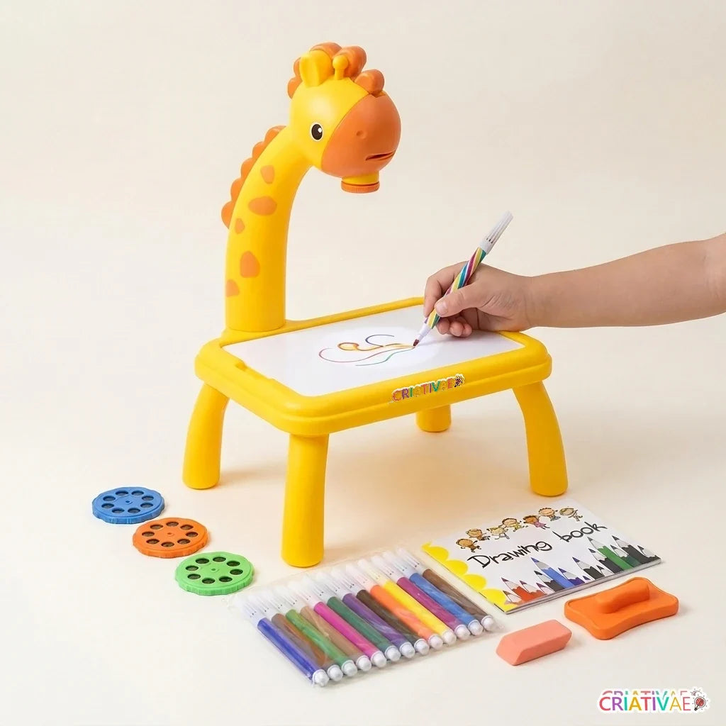 Mesa proyectora Table Kids jirafa amarilla con discos, plumones y cuaderno