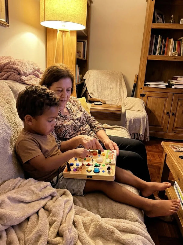 Busy Kids Criativae - Panel Sensorial Montessori con Luces
