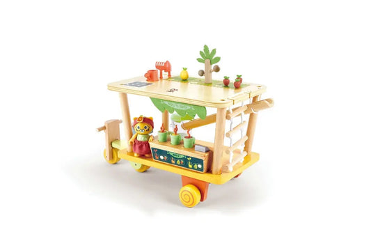 Clio's Organic Juice Cart
